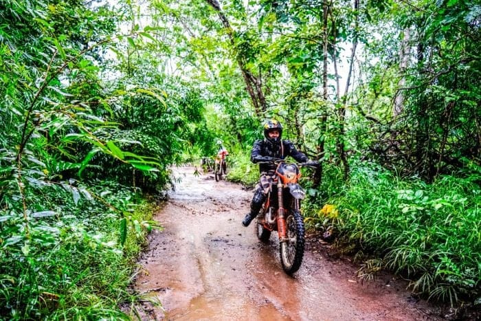 hot-jungle-an-epic-motorcycle-adventure-through-the-jungles-of-cambodia